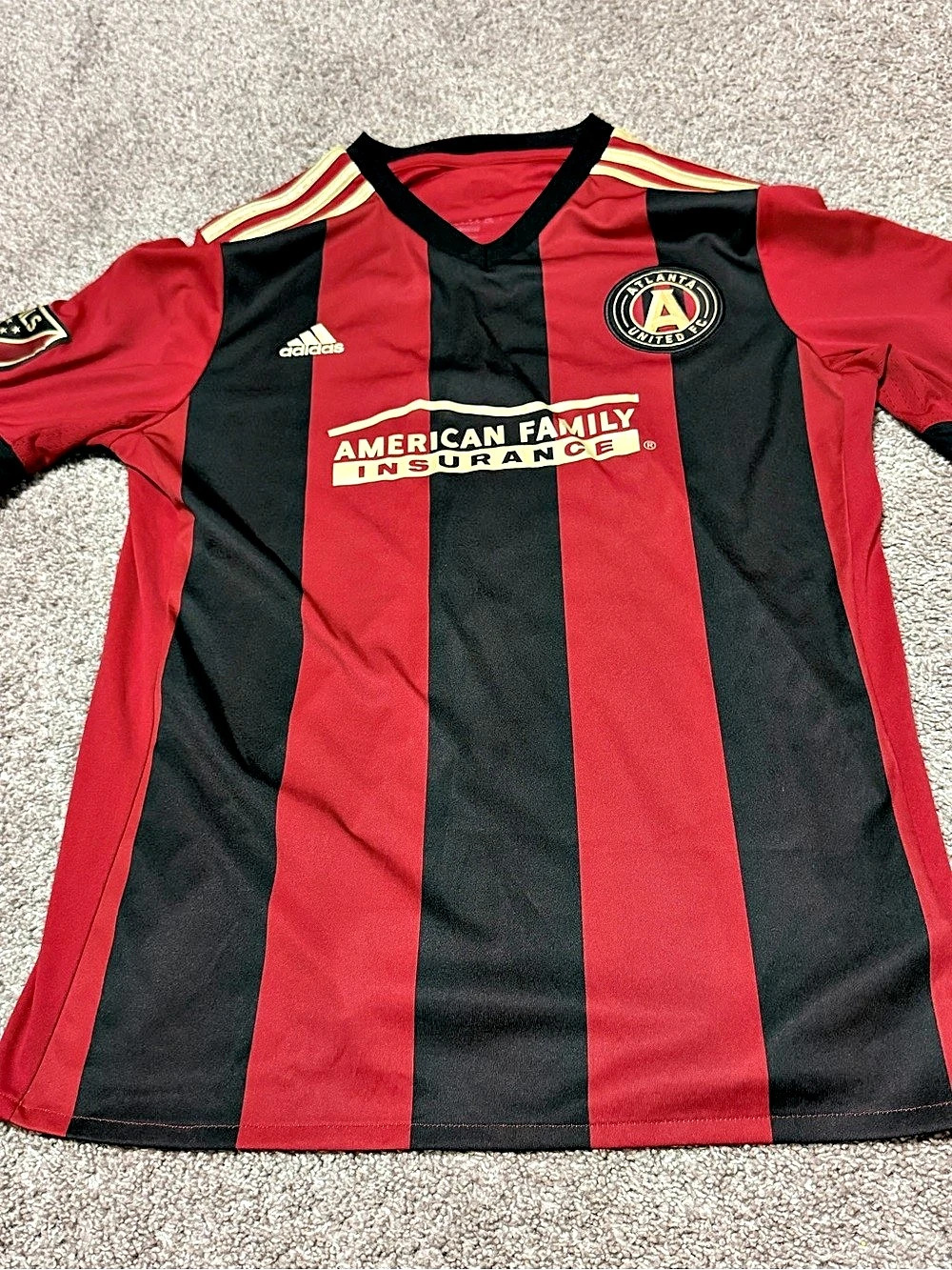 adidas Atlanta United FC Inaugural 2017 Season jersey Red & Black XL
